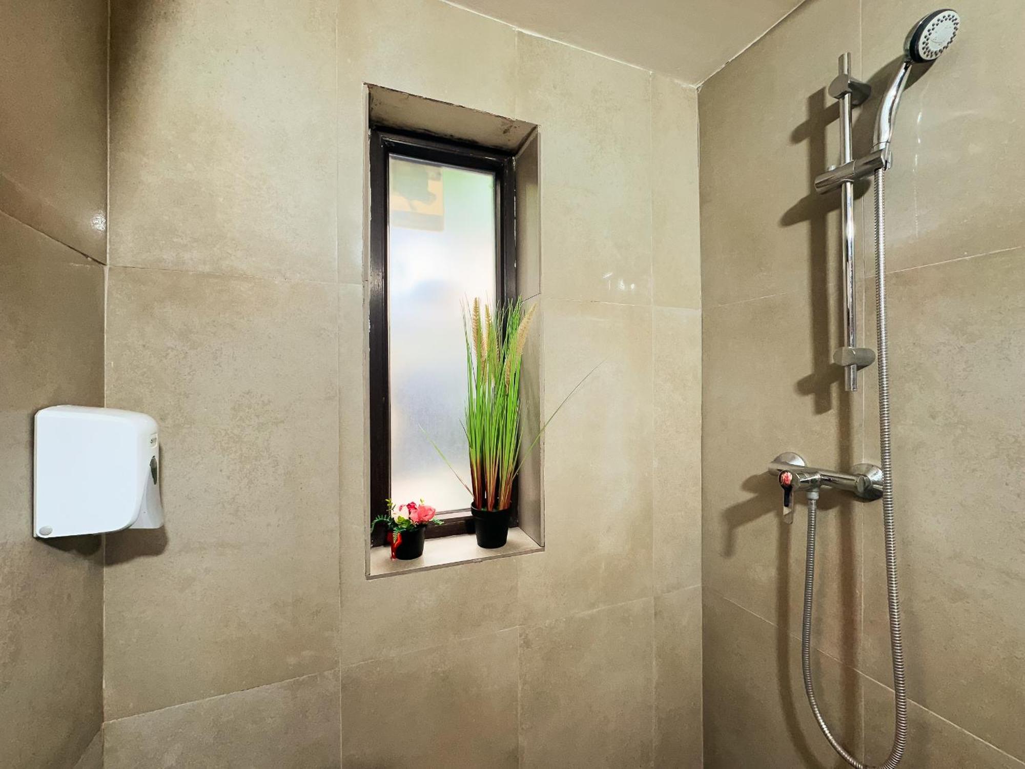 Venus Central Lux Studio Craiova Bagian luar foto